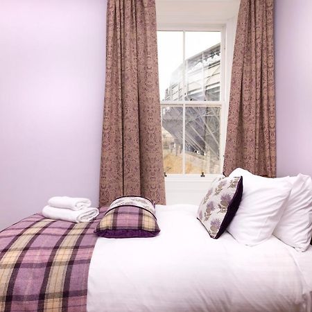 Joivy Cozy Apt Near Edinburgh Castle Exterior photo