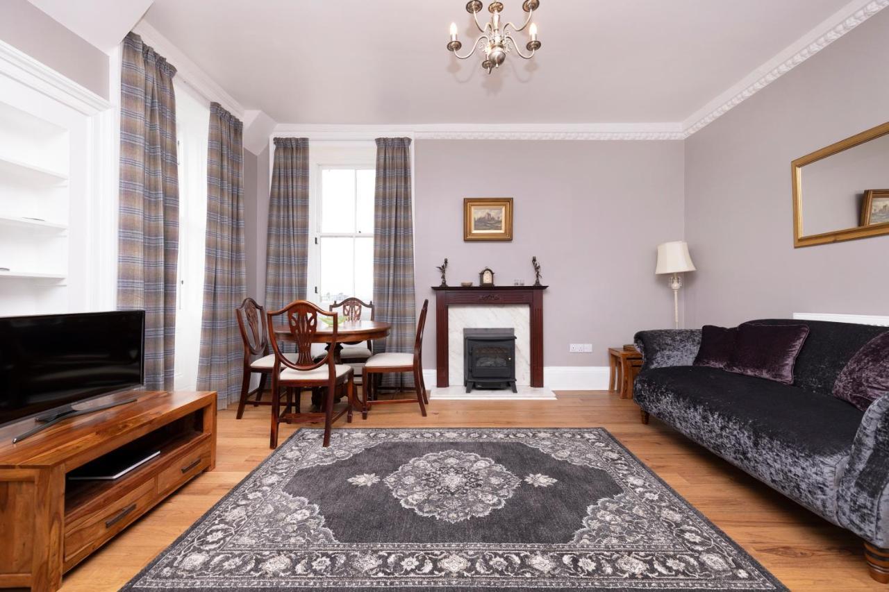 Joivy Cozy Apt Near Edinburgh Castle Exterior photo