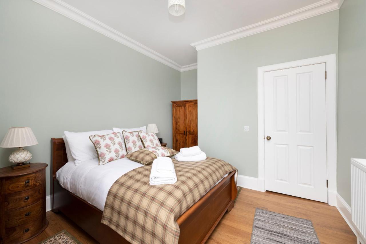 Joivy Cozy Apt Near Edinburgh Castle Exterior photo