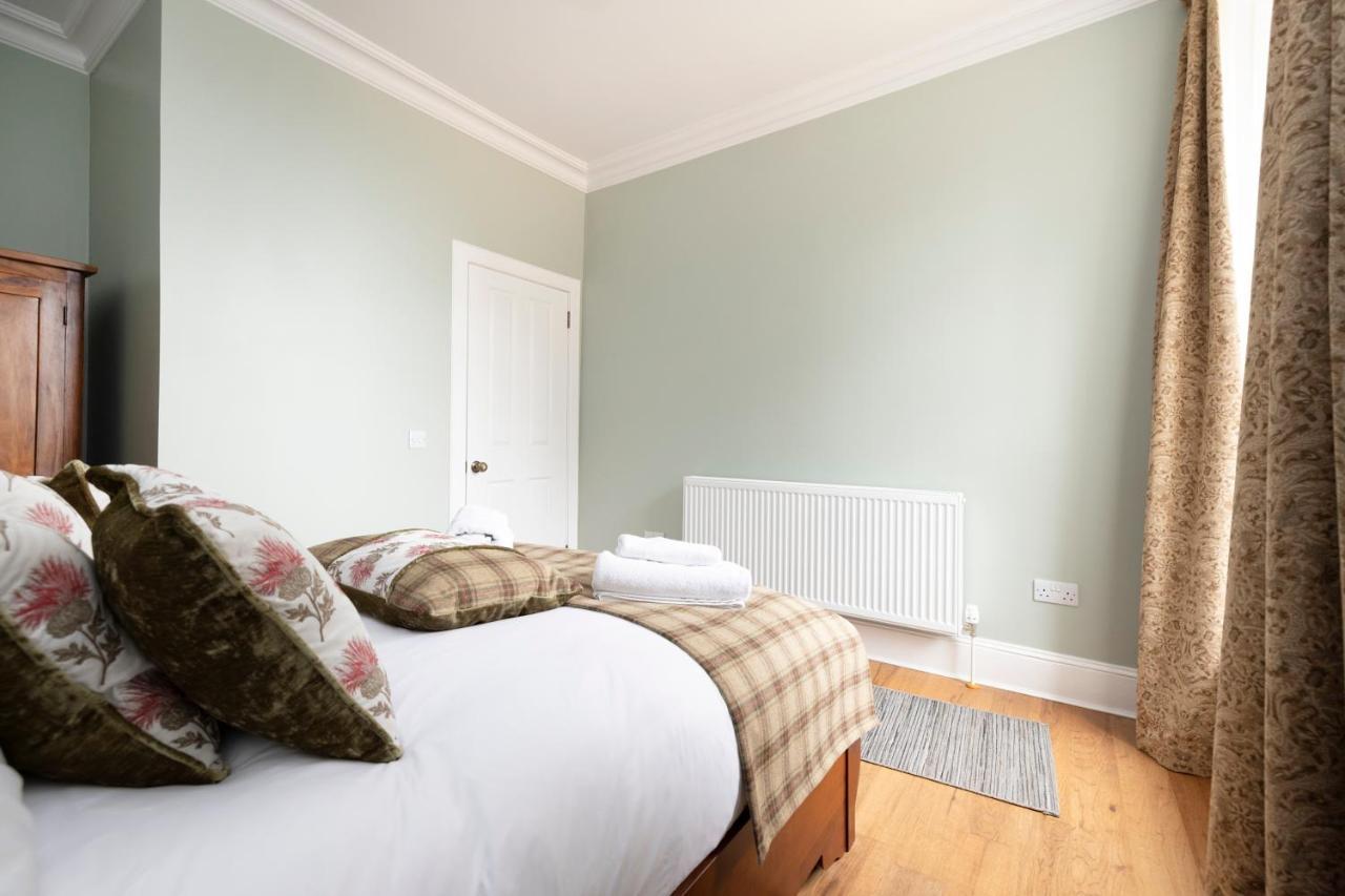 Joivy Cozy Apt Near Edinburgh Castle Exterior photo