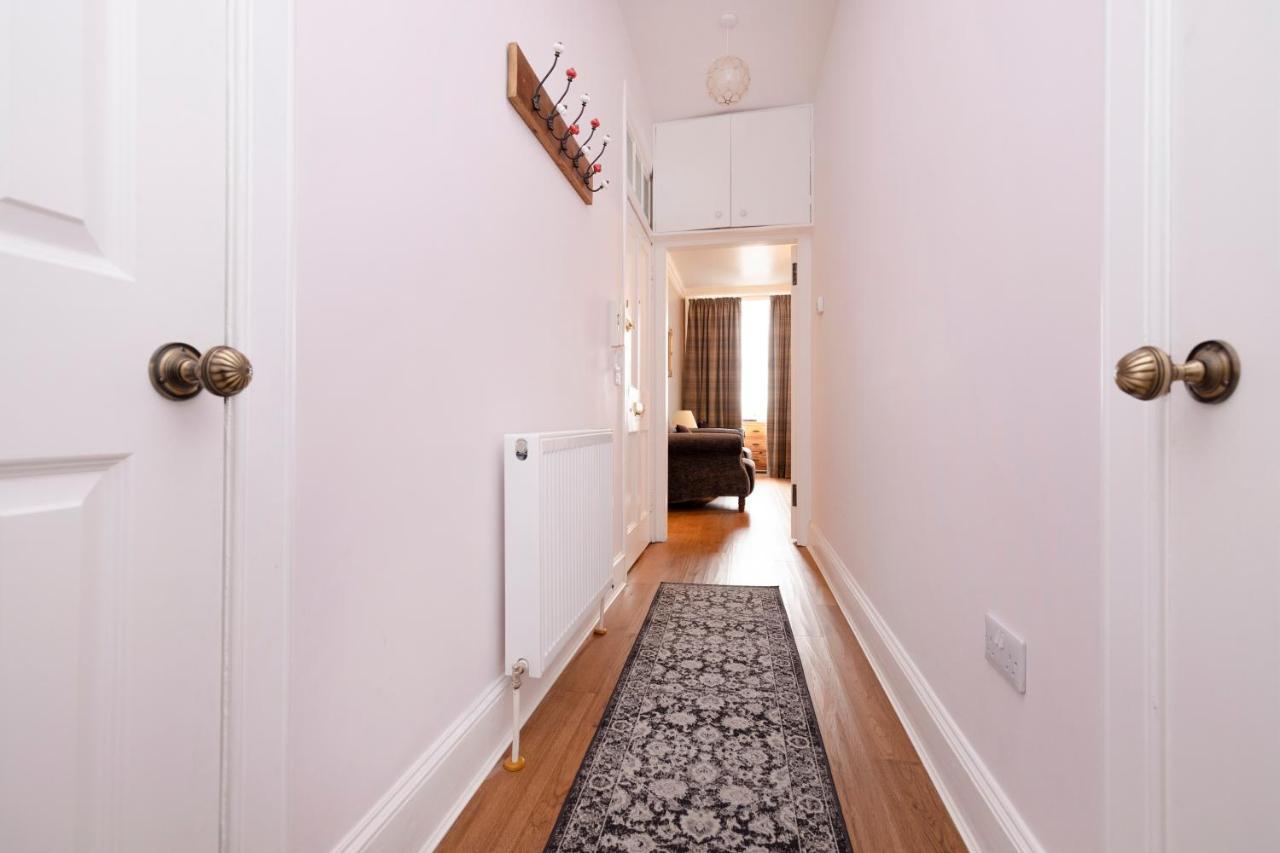 Joivy Cozy Apt Near Edinburgh Castle Exterior photo